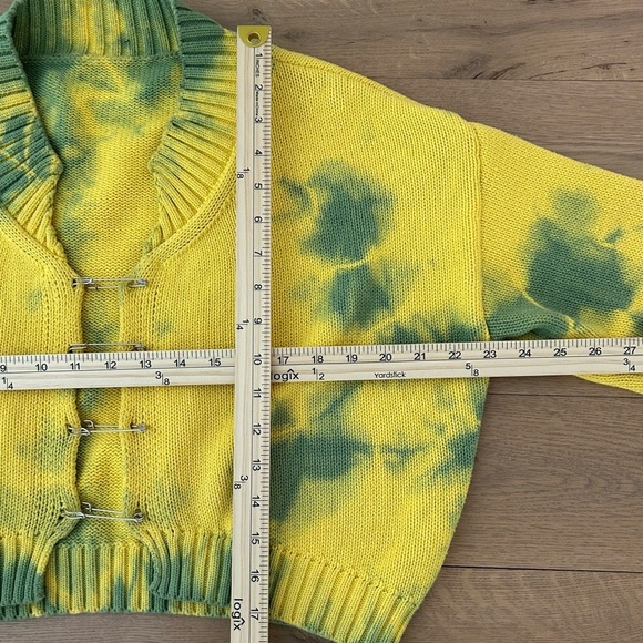 Tie Dye Safety Pin Cropped Knit Sweater Cardigan Whimsy Yellow Size Medium - Picture 6 of 8